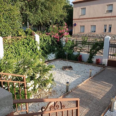 فيلا Vivienda Turistica Vino Tinto Almonacid de Toledo المظهر الخارجي الصورة
